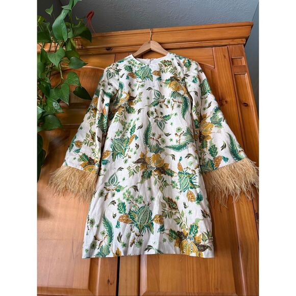 Antonio Melani White Floral Linen Dress, Feather Cuff Detail, Size 4 - Picture 5 of 12